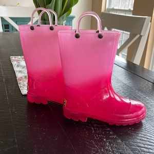 Girls pink ombré light up rain boots in EUC